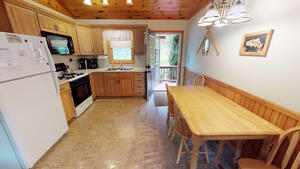 Spruce Cabin Photo 6