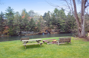 Spruce Cabin Photo 18