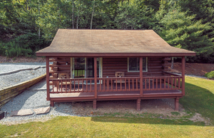 Maple Cabin Photo 1