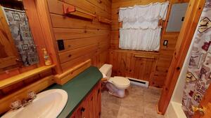 Maple Cabin Photo 5