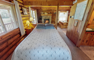 Maple Cabin Photo 9