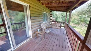 Maple Cabin Photo 8