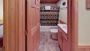 Suite 5 Photo 3