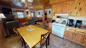 Suite 6 Photo 4