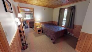 Suite 6 Photo 10