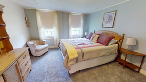 Willow Cabin Photo 1